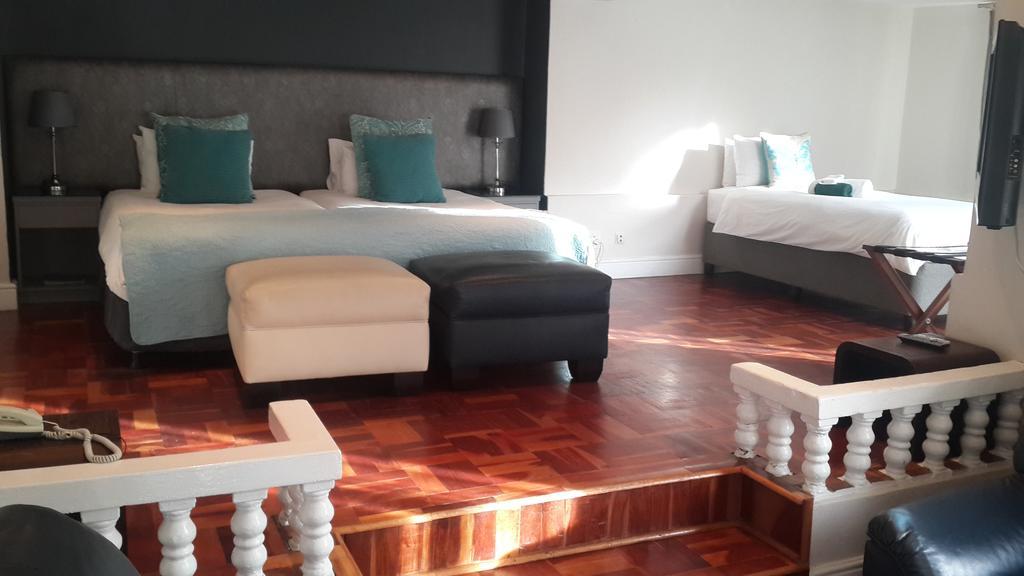 Cascade Manor Hotel พาร์ล ภายนอก รูปภาพ